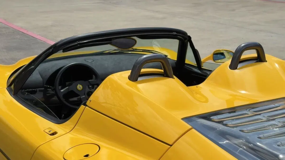 Ha rifiutato 12 milioni di dollari per la sua Ferrari F50: la storia del collezionista che preferisce guidare i sogni