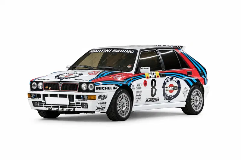 Lancia Delta HF Integrale Evoluzione Martini 6