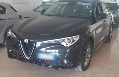 Alfa Romeo Stelvio Stelvio 2.2 Turbodiesel 160 CV AT8 RWD Super Business del 2020 usata a Trinitapoli