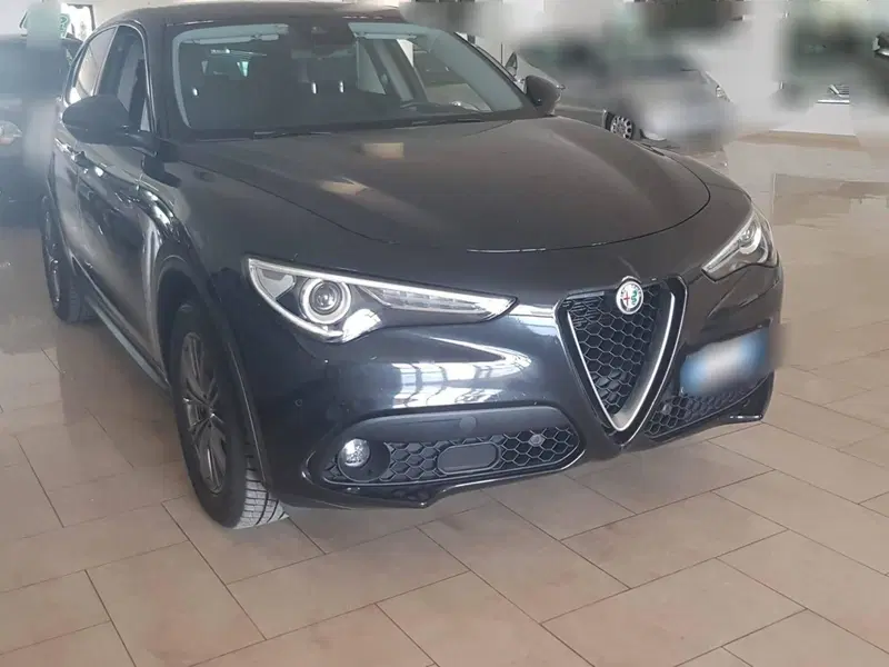 Alfa Romeo Stelvio usata a Barletta-Andria-Trani (3)