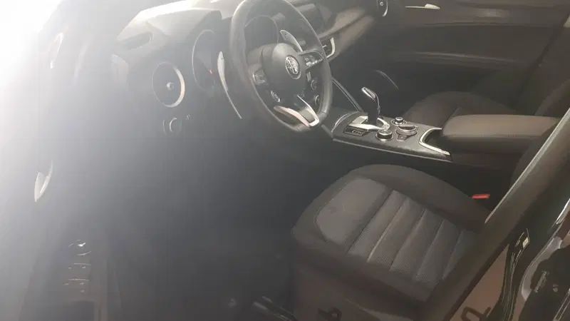 Alfa Romeo Stelvio usata a Barletta-Andria-Trani (4)