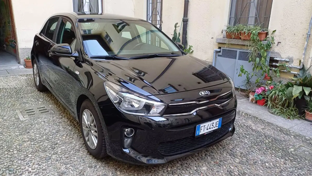 Kia Rio usata a Como