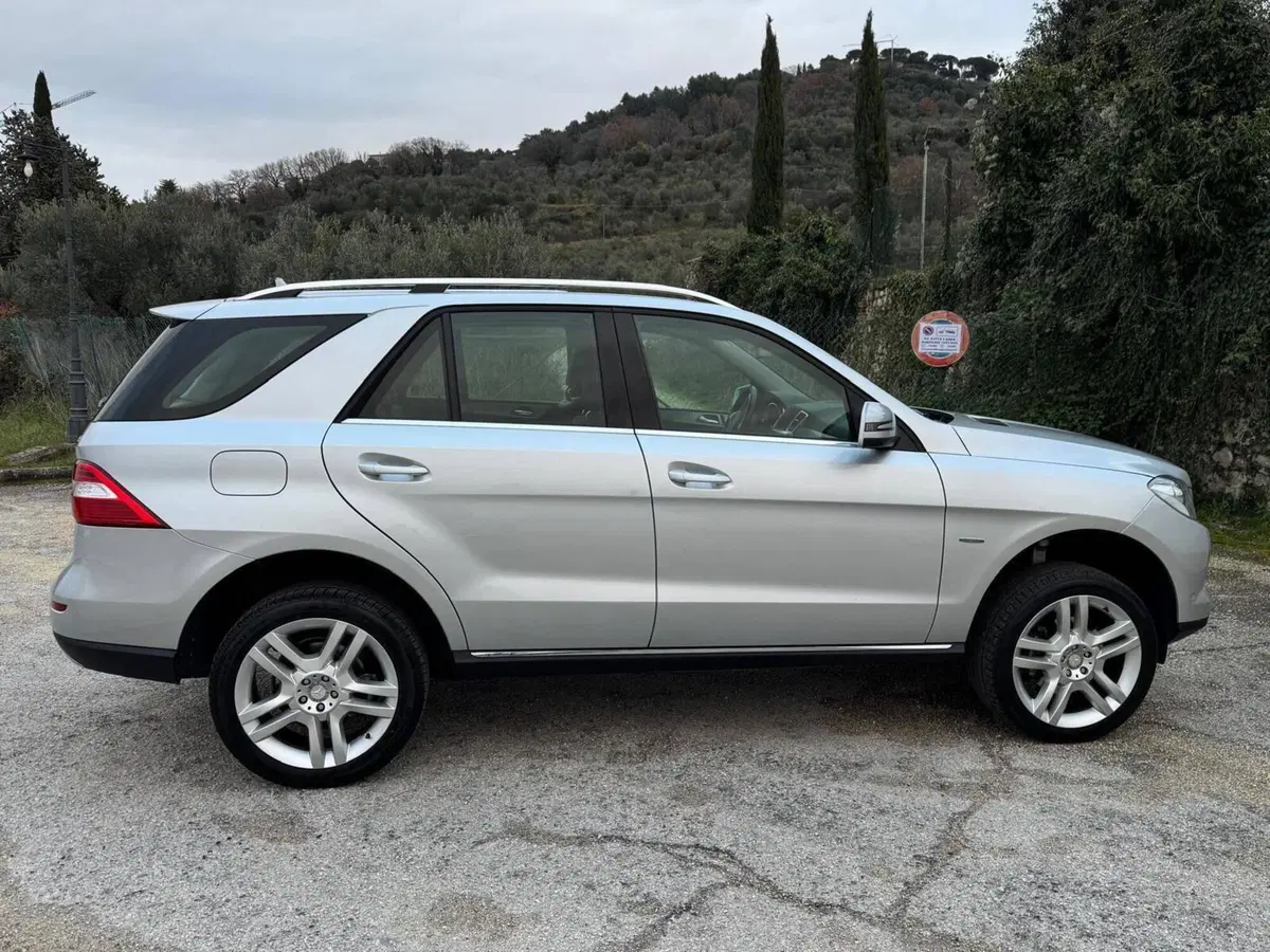 Mercedes-Benz Classe ML usata a Perugia (10)