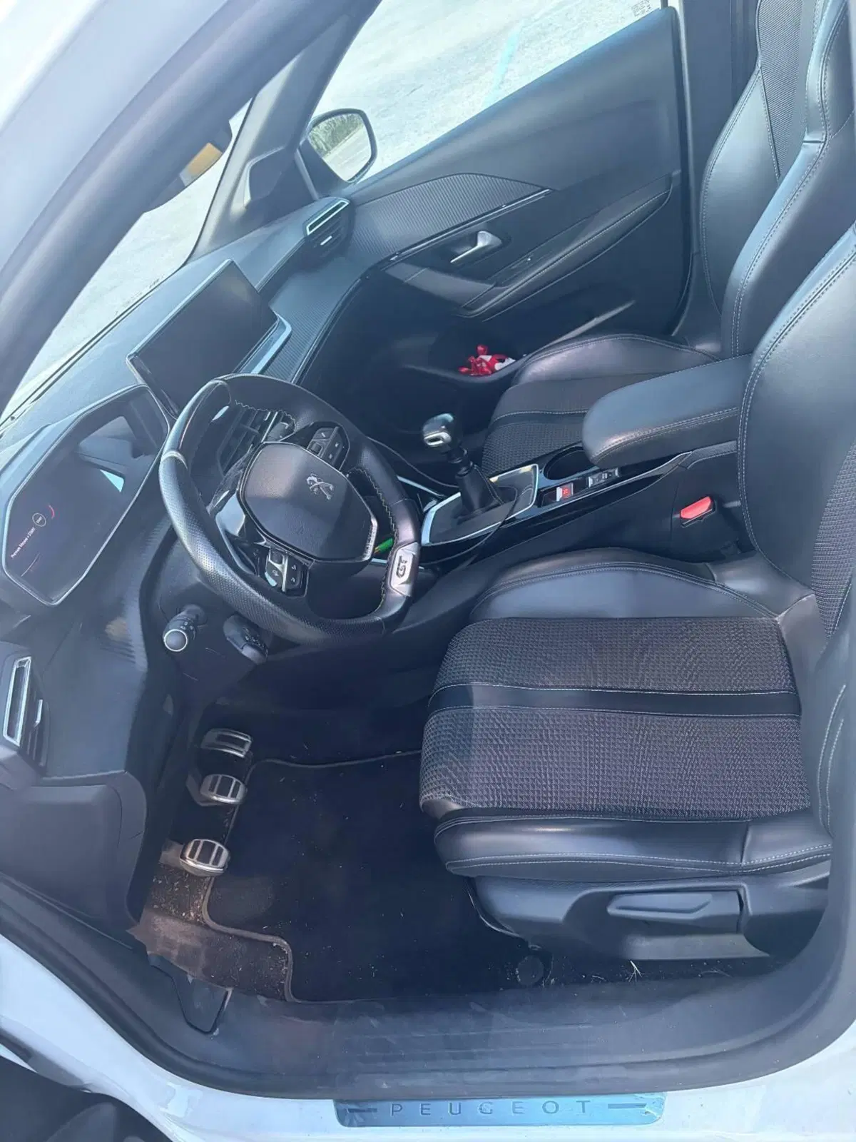 Peugeot 208 usata a Pescara (3)