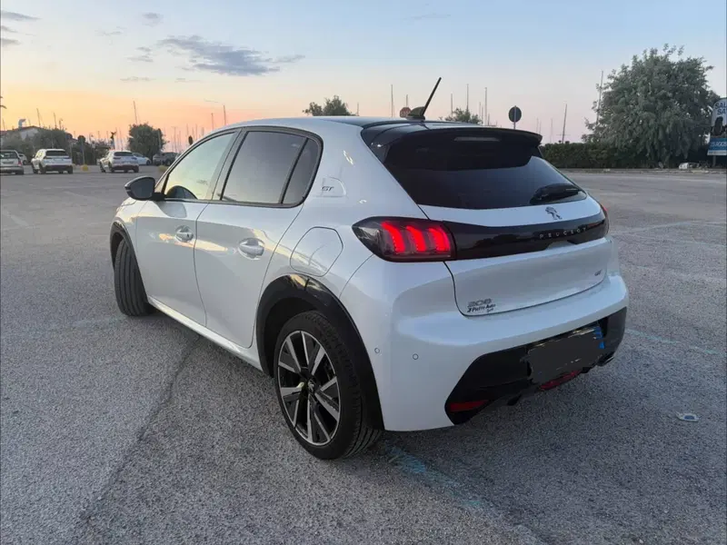 Peugeot 208 usata a Pescara (6)