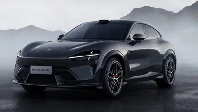Xiaomi YU7 GT debutta il 21 maggio: SUV elettrico da 300 km/h e quasi 1.000 CV
