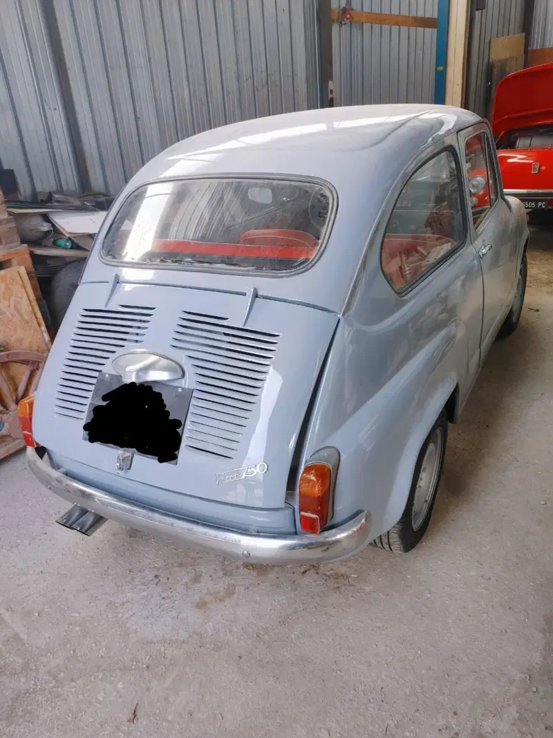 Fiat Zastava 750  d'epoca a Napoli (2)