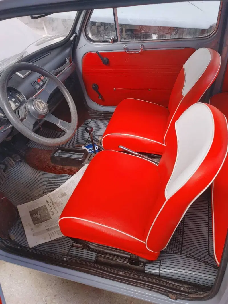 Fiat Zastava 750  d'epoca a Napoli (4)