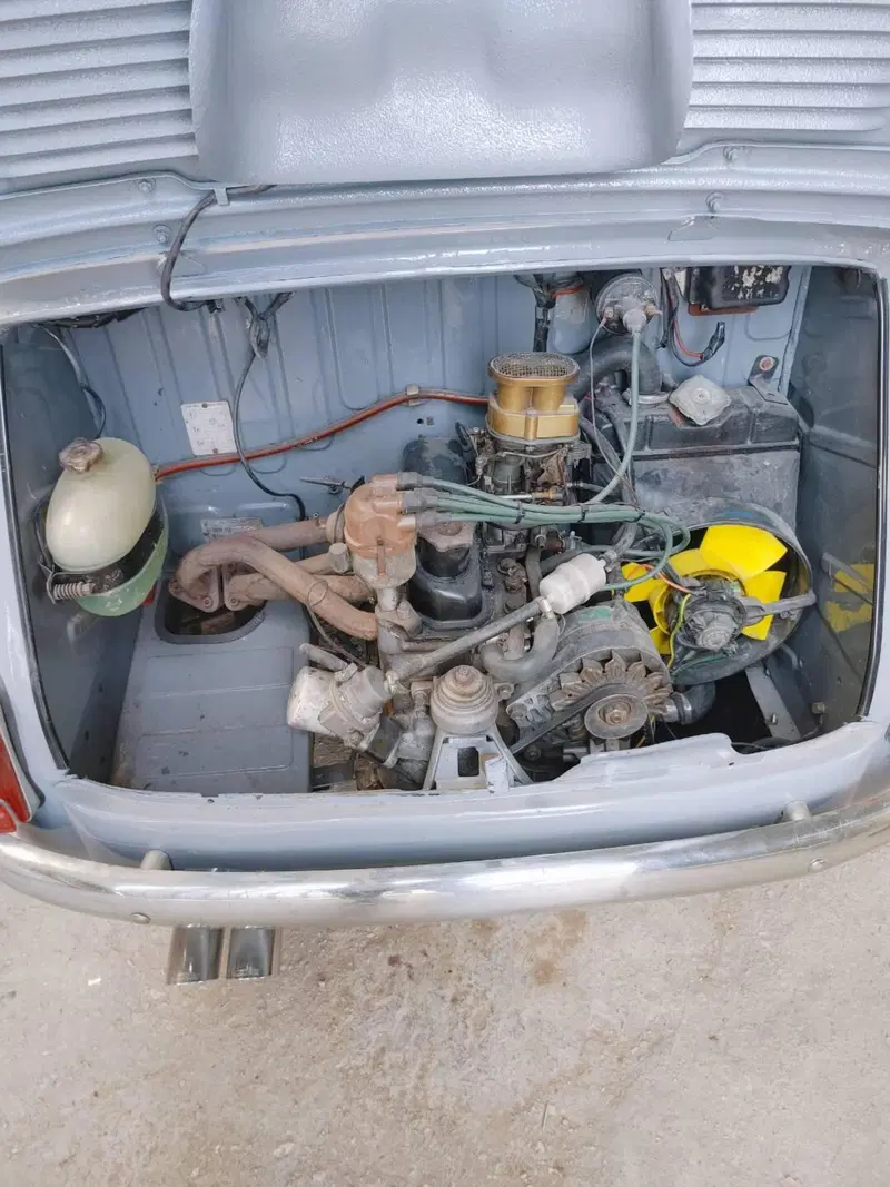 Fiat Zastava 750  d'epoca a Napoli (6)