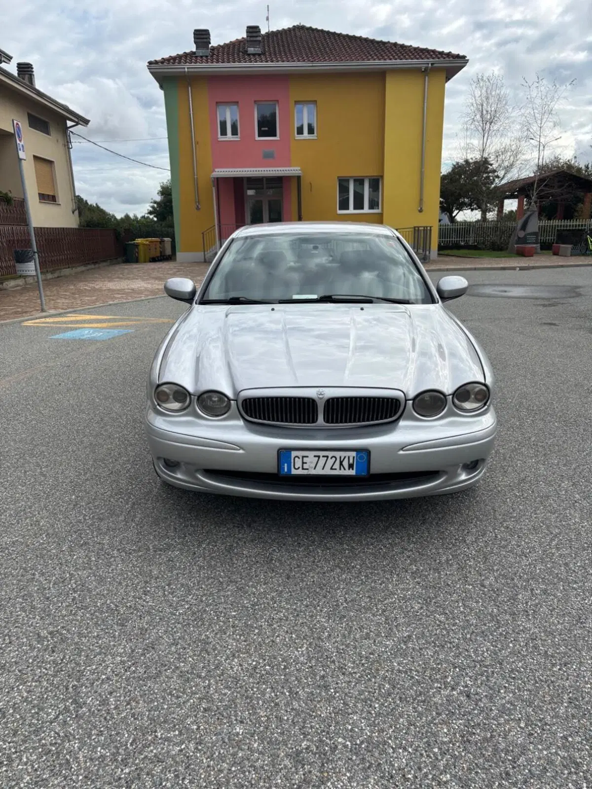 Jaguar X-Type usata a Biella