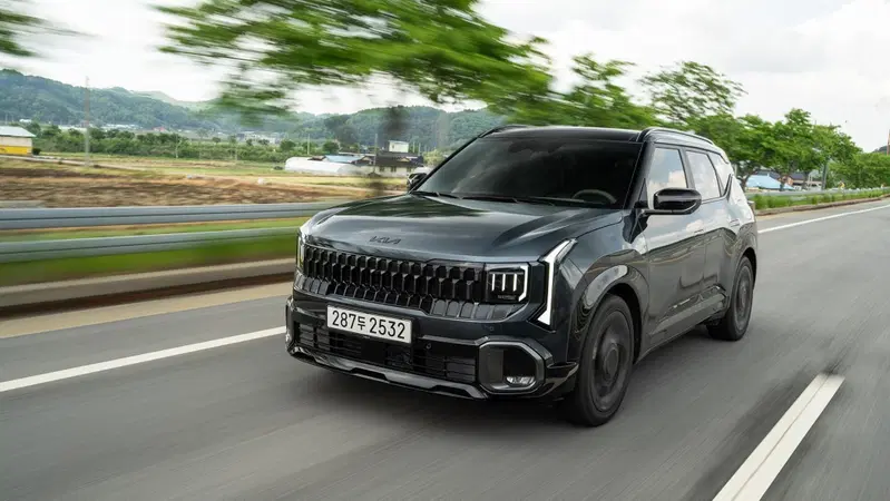 Nuova Kia Seltos 2026: Il SUV compatto cambia tutto, diventa Ibrido e punta sull'Intelligenza Artificiale