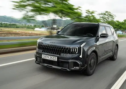 Nuova Kia Seltos 2026: Il SUV compatto cambia tutto, diventa Ibrido e punta sull'Intelligenza Artificiale