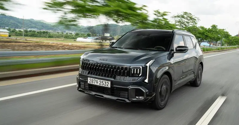 Nuova Kia Seltos 2026: Il SUV compatto cambia tutto, diventa Ibrido e punta sull'Intelligenza Artificiale
