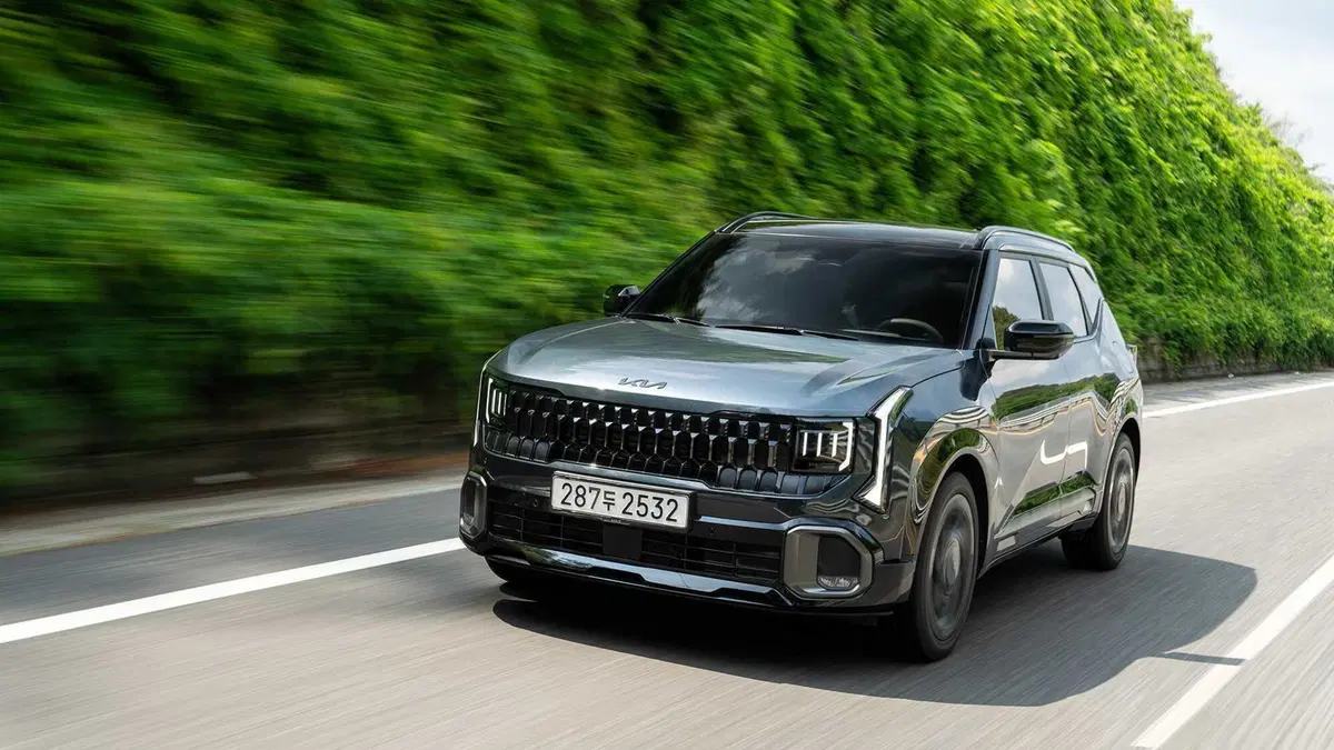 Nuova Kia Seltos 2026: Il SUV compatto cambia tutto, diventa Ibrido e punta sull'Intelligenza Artificiale (2)