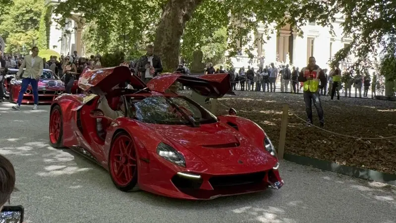 Capricorn 01 &ldquo;Tutto Rosso&rdquo;: la hypercar monocromatica da oltre 900 CV debutta a Villa d&rsquo;Este 2026