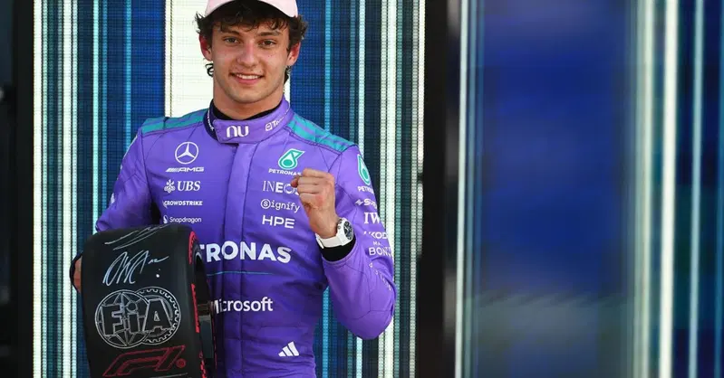 &ldquo;Venga a sfidarci&rdquo;: il compagno di squadra di Verstappen al N&uuml;rburgring chiama Andrea Kimi Antonelli