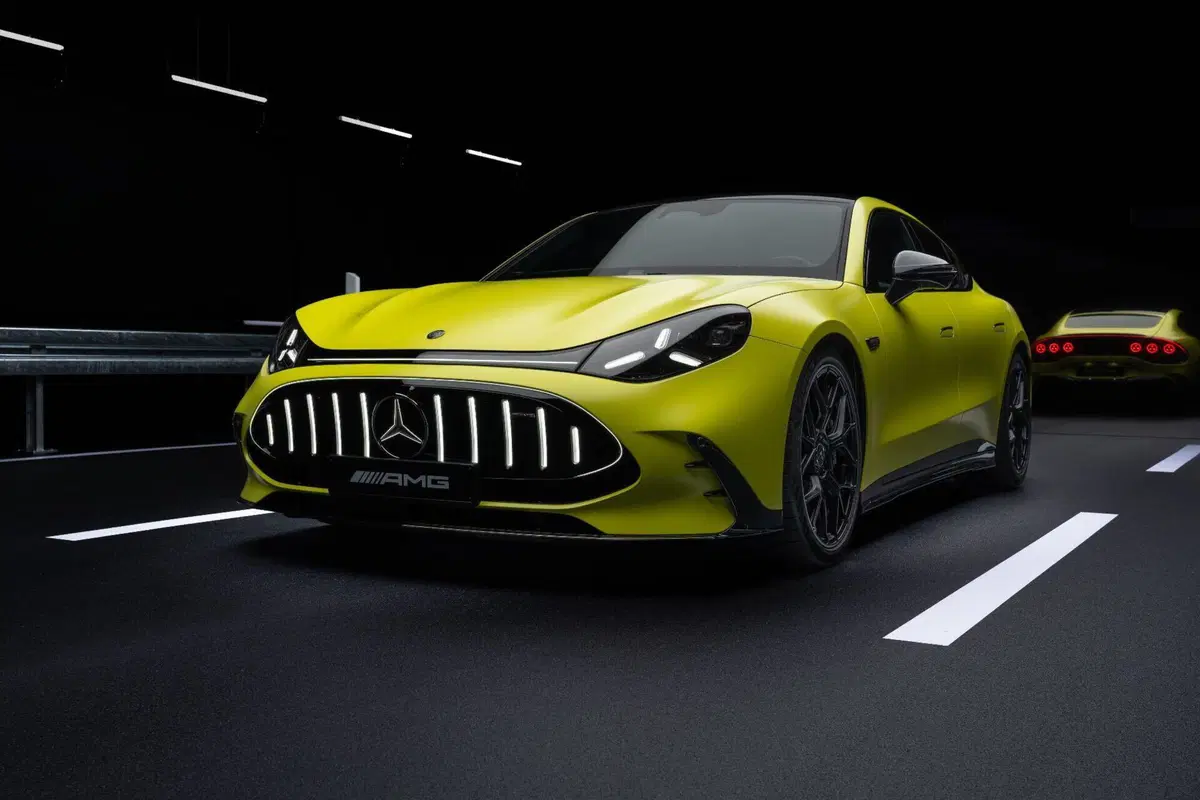 Mercedes-AMG GT 4-Door elettrica: fino a 1.150 CV e architettura 800 Volt per la nuova era AMG