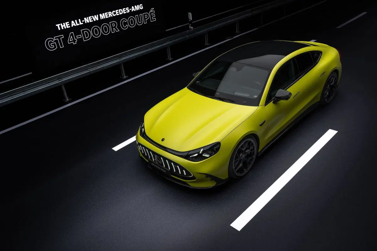 Mercedes-AMG GT 4-Door elettrica: fino a 1.150 CV e architettura 800 Volt per la nuova era AMG (11)