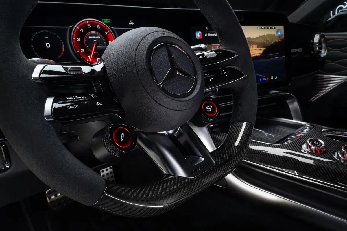 Mercedes-AMG GT 4-Door elettrica: fino a 1.150 CV e architettura 800 Volt per la nuova era AMG (18)