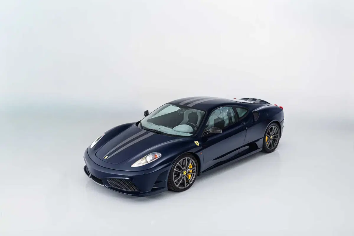 Ferrari 430 Scuderia, riemerge dopo 18 anni la prima mai costruita: era nascosta nei garage di Maranello (10)