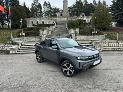 Dacia Duster ora &egrave; anche un pick-up GPL: ecco la versione francese