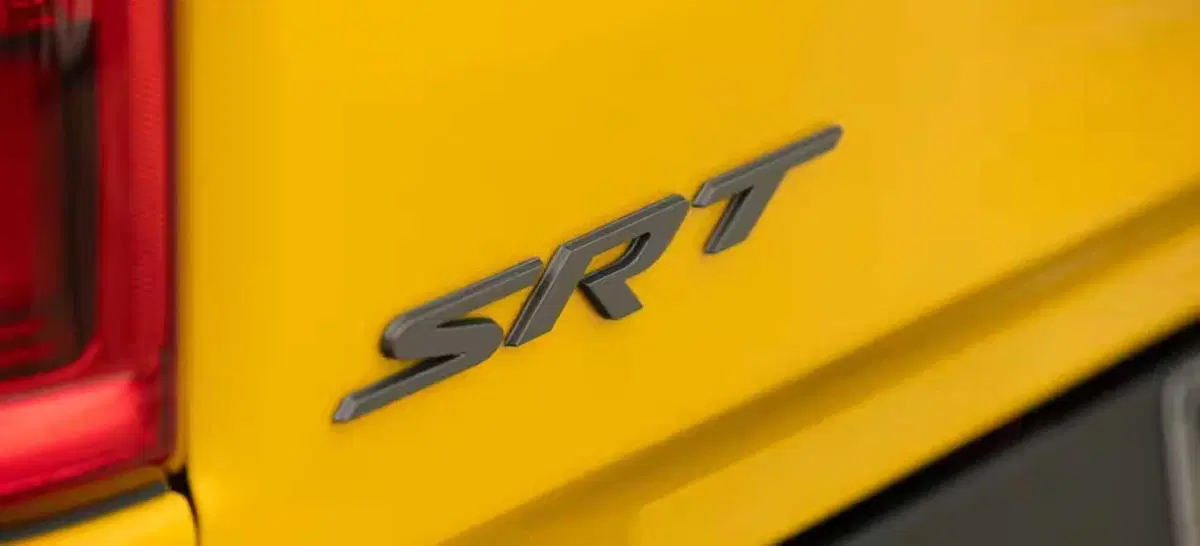 Ram 1500 Rumble Bee 2027, il V8 torna a ruggire e sfida il Ford F-150 (14)