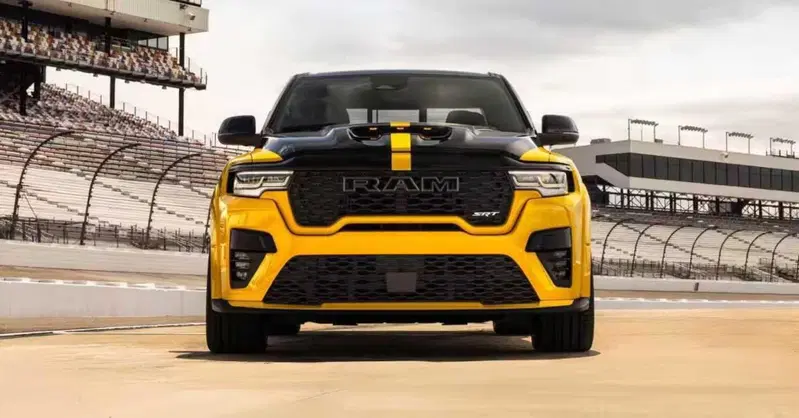 Ram 1500 Rumble Bee 2027, il V8 torna a ruggire e sfida il Ford F-150