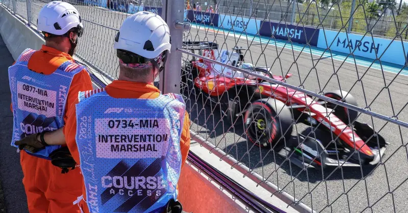 "&Egrave; ingiusto, gli altri non sono stati corretti!": Vasseur non ci sta. Cos&igrave; la FIA ha neutralizzato il segreto Ferrari