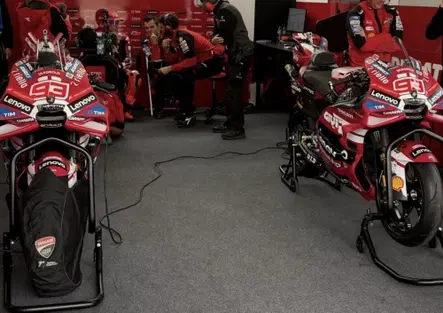 MotoGP. Una sola moto per pilota anche nella top class fin dal 2027? Sarebbe una rivoluzione    