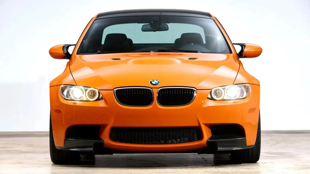 BMW M3 Lime Rock Park Edition all’asta: la rarissima V8 E92 che conquista i collezionisti