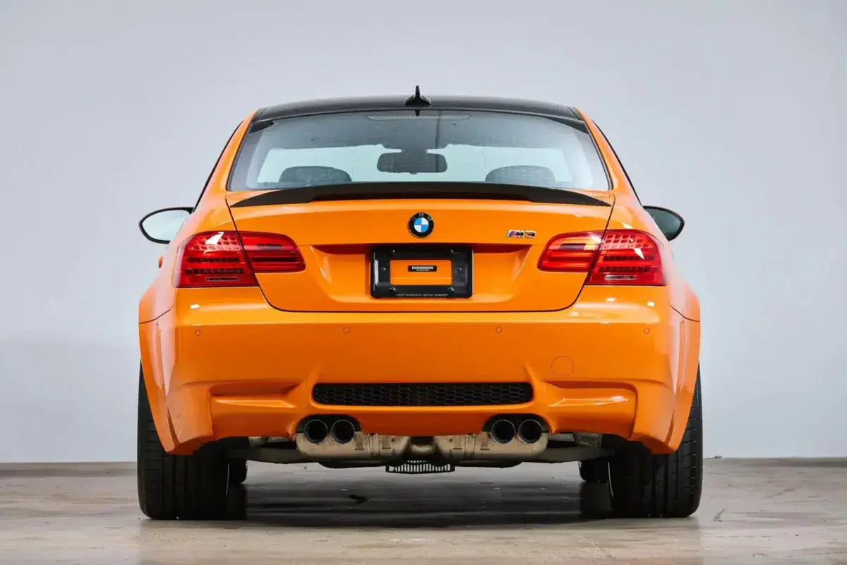 BMW M3 Lime Rock Park Edition all’asta: la rarissima V8 E92 che conquista i collezionisti (6)