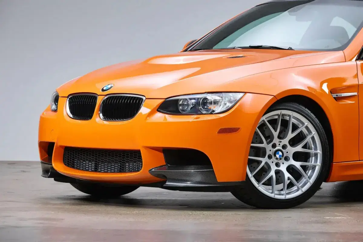 BMW M3 Lime Rock Park Edition all’asta: la rarissima V8 E92 che conquista i collezionisti (10)