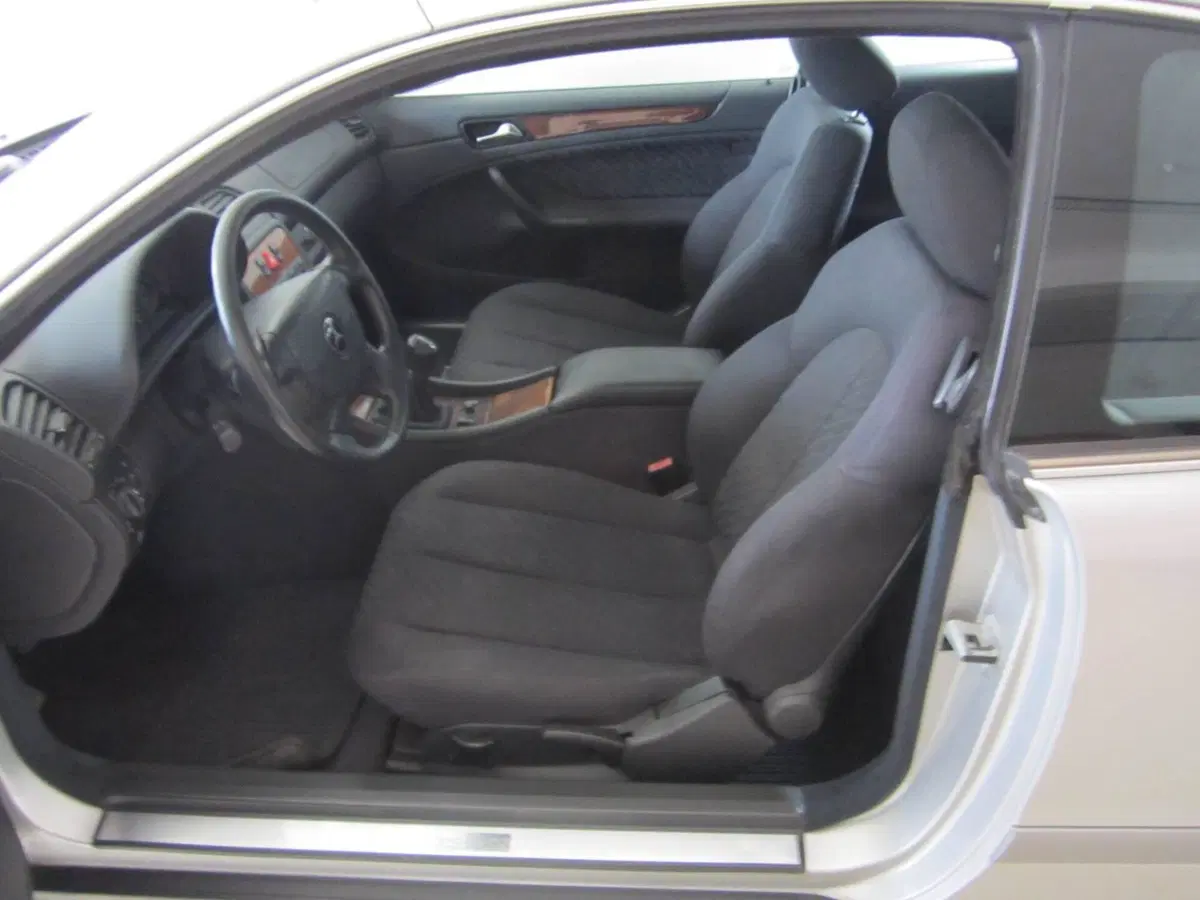 Mercedes-Benz CLK usata a Agrigento (3)