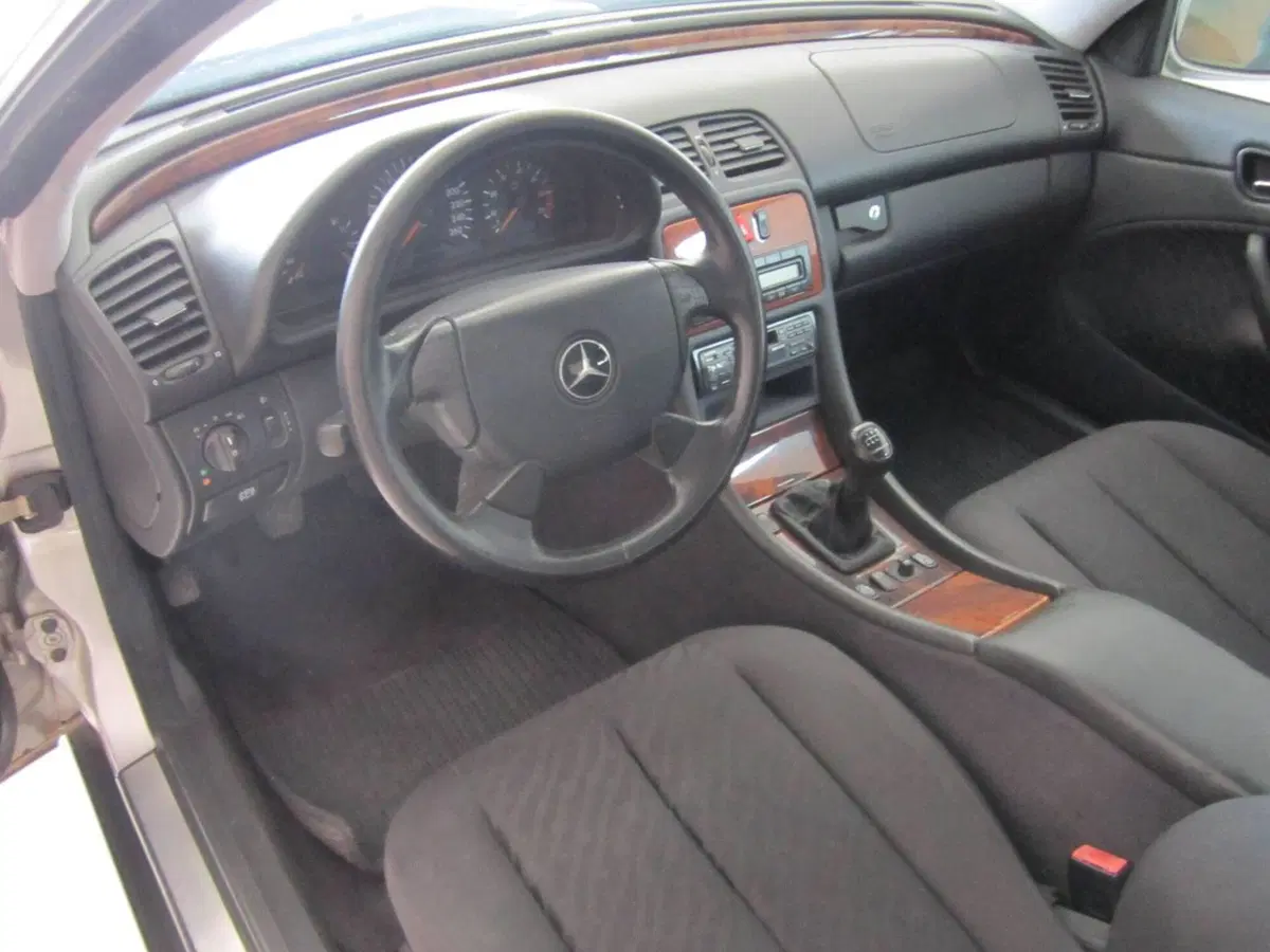 Mercedes-Benz CLK usata a Agrigento (4)