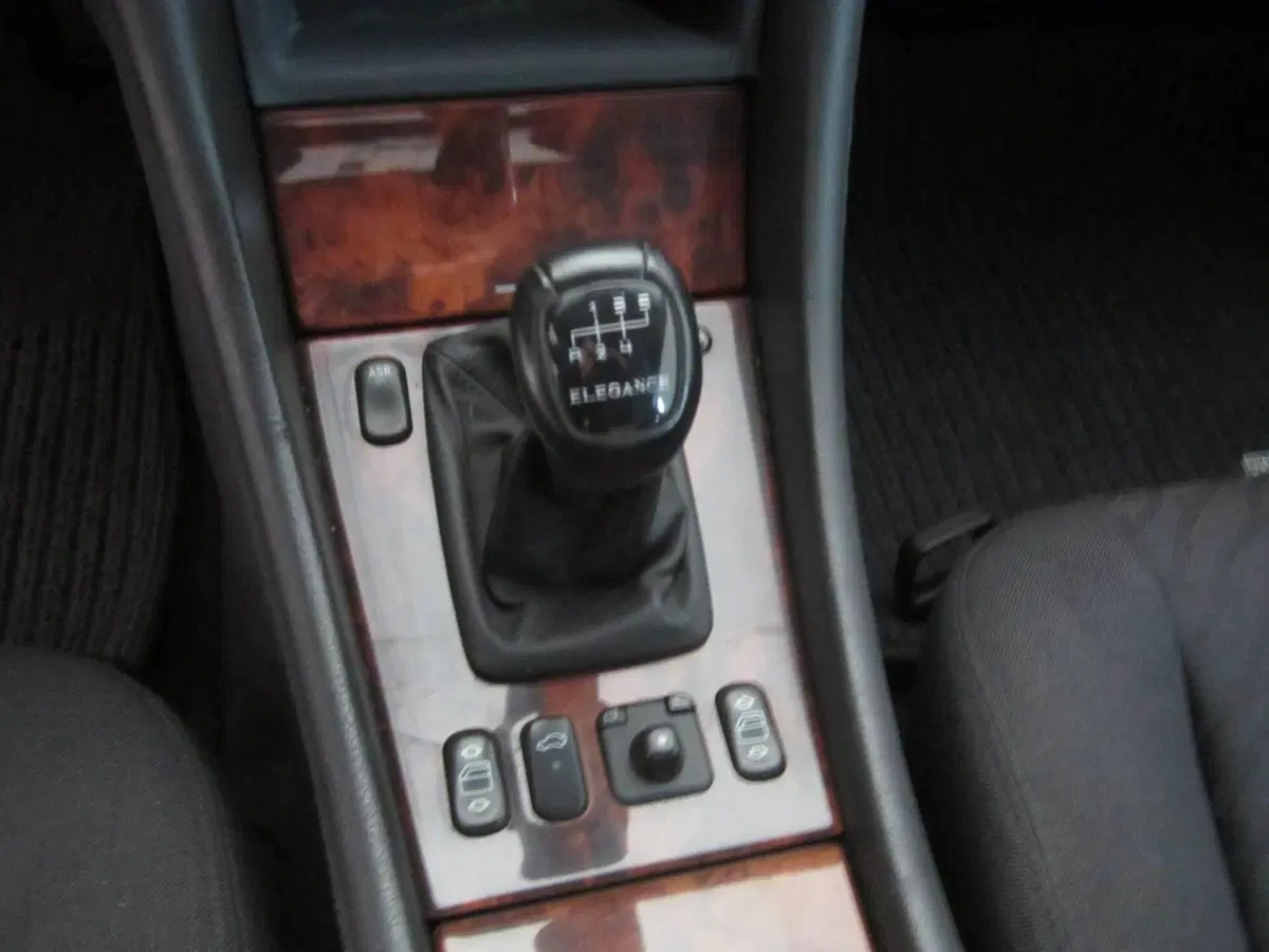 Mercedes-Benz CLK usata a Agrigento (6)