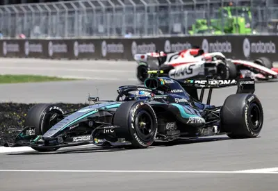 Caos a Montreal tra marmotte e tre bandiere rosse, ma l'Italia di Kimi Antonelli si prende subito il Canada in FP1!