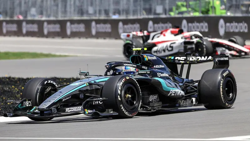 Caos a Montreal tra marmotte e tre bandiere rosse, ma l'Italia di Kimi Antonelli si prende subito il Canada in FP1!