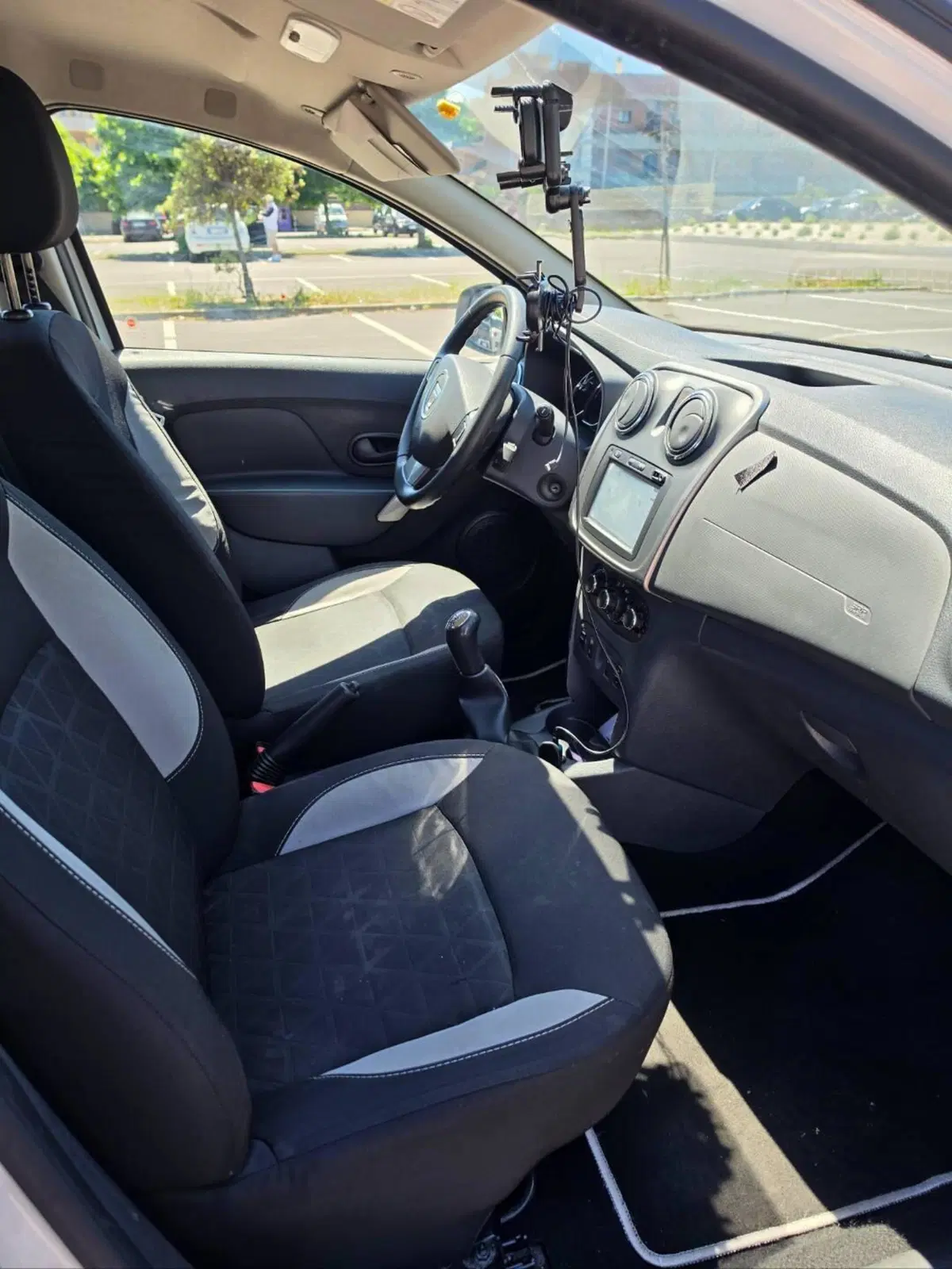 Dacia Sandero usata a Roma (9)