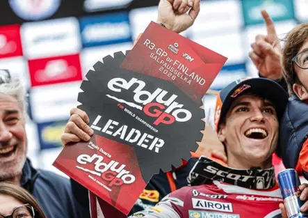 EnduroGP26 #6 Finlandia D2. Botta e risposta, Garcia-Verona, KTM. Tutti gli altri dietro [VIDEO]