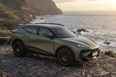 Cupra Tindaya entra in produzione: il SUV elettrico sfida la BMW iX3 con 500 CV