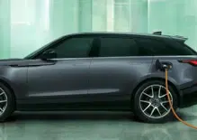 Range Rover Velar, l'erede elettrica spiazza i puristi: ecco perché non sembrerà più un SUV