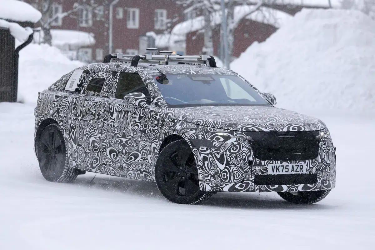 Range Rover Velar, l'erede elettrica spiazza i puristi: ecco perché non sembrerà più un SUV (3)