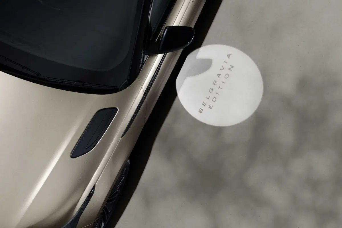 Range Rover Velar, l'erede elettrica spiazza i puristi: ecco perché non sembrerà più un SUV (22)