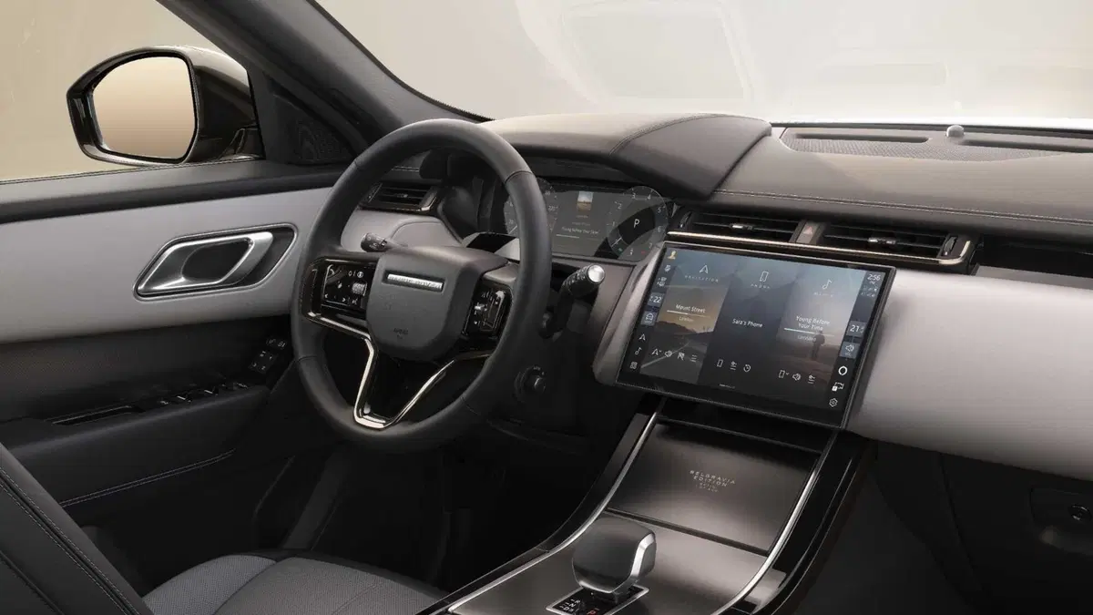 Range Rover Velar, l'erede elettrica spiazza i puristi: ecco perché non sembrerà più un SUV (31)