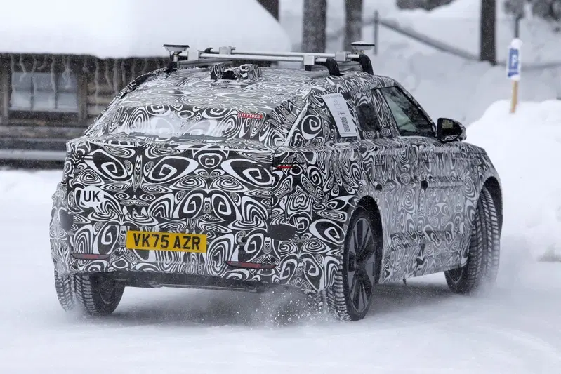 Retro Range Rover Velar