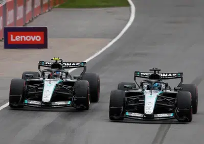 Non vedevo una battaglia così dal 2014, non toccate questi motori: Russell esalta il duello con Antonelli e si ribella alla F1