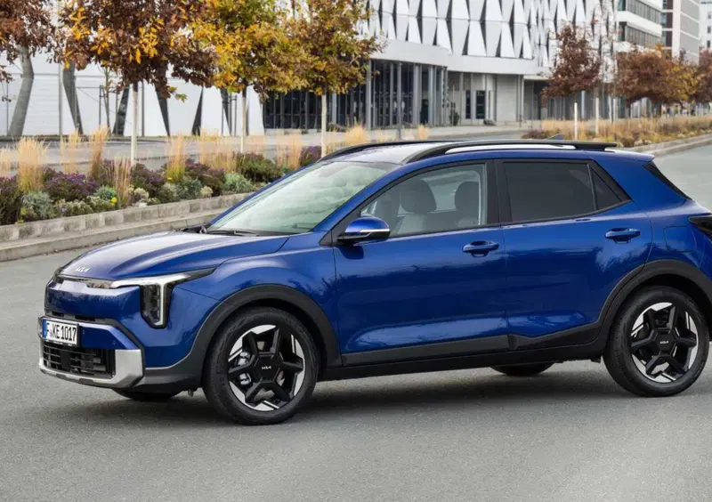 Kia Stonic (2017-->>) (2)