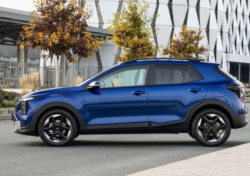 Kia Stonic (2017-->>) (4)