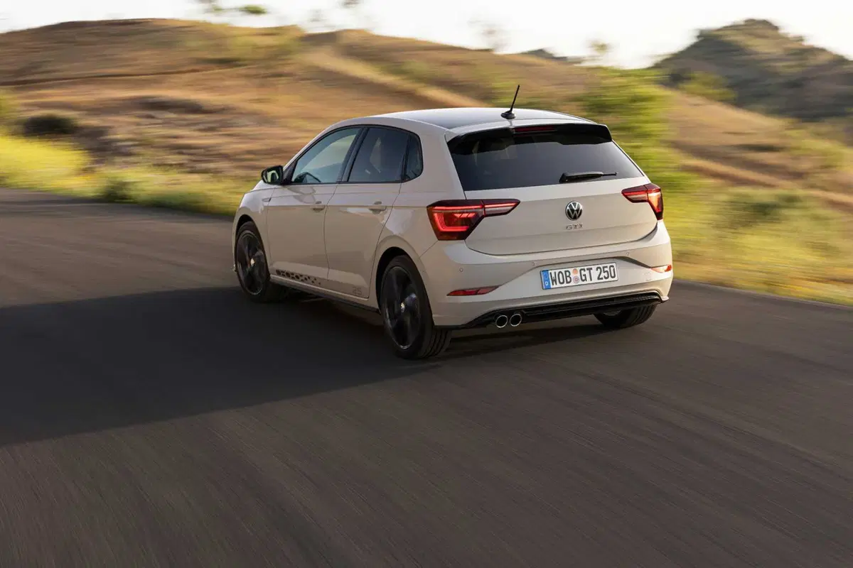 Volkswagen Polo GTI (8)