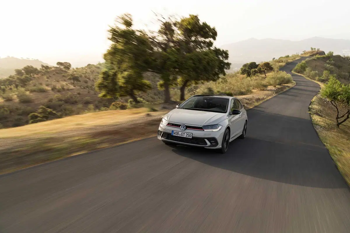 Volkswagen Polo GTI (9)